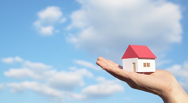 How Buyers Can Win By Downsizing in 2020 inception-app-prod/M2ZiYTZhMWEtNjY5OC00MGQxLWEyN2YtNjVhZTE4MWFjOGUz/content/2020/02/20200122-kcm-share.jpg