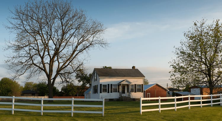 Only an Expert Agent Can Give You an Accurate Value of Your Home inception-app-prod/M2ZiYTZhMWEtNjY5OC00MGQxLWEyN2YtNjVhZTE4MWFjOGUz/content/2024/12/dfd5a159e9fe196bff8a74694cd93c74a7a3b81c.png