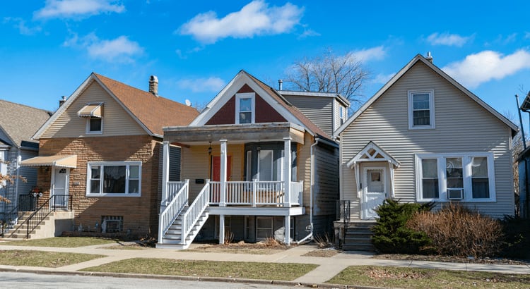You May Not Want To Skip Over That House That’s Been Sitting on the Market inception-app-prod/M2ZiYTZhMWEtNjY5OC00MGQxLWEyN2YtNjVhZTE4MWFjOGUz/content/2026/01/fcffbe314635259b260e80ebc9545479b659ab91.png