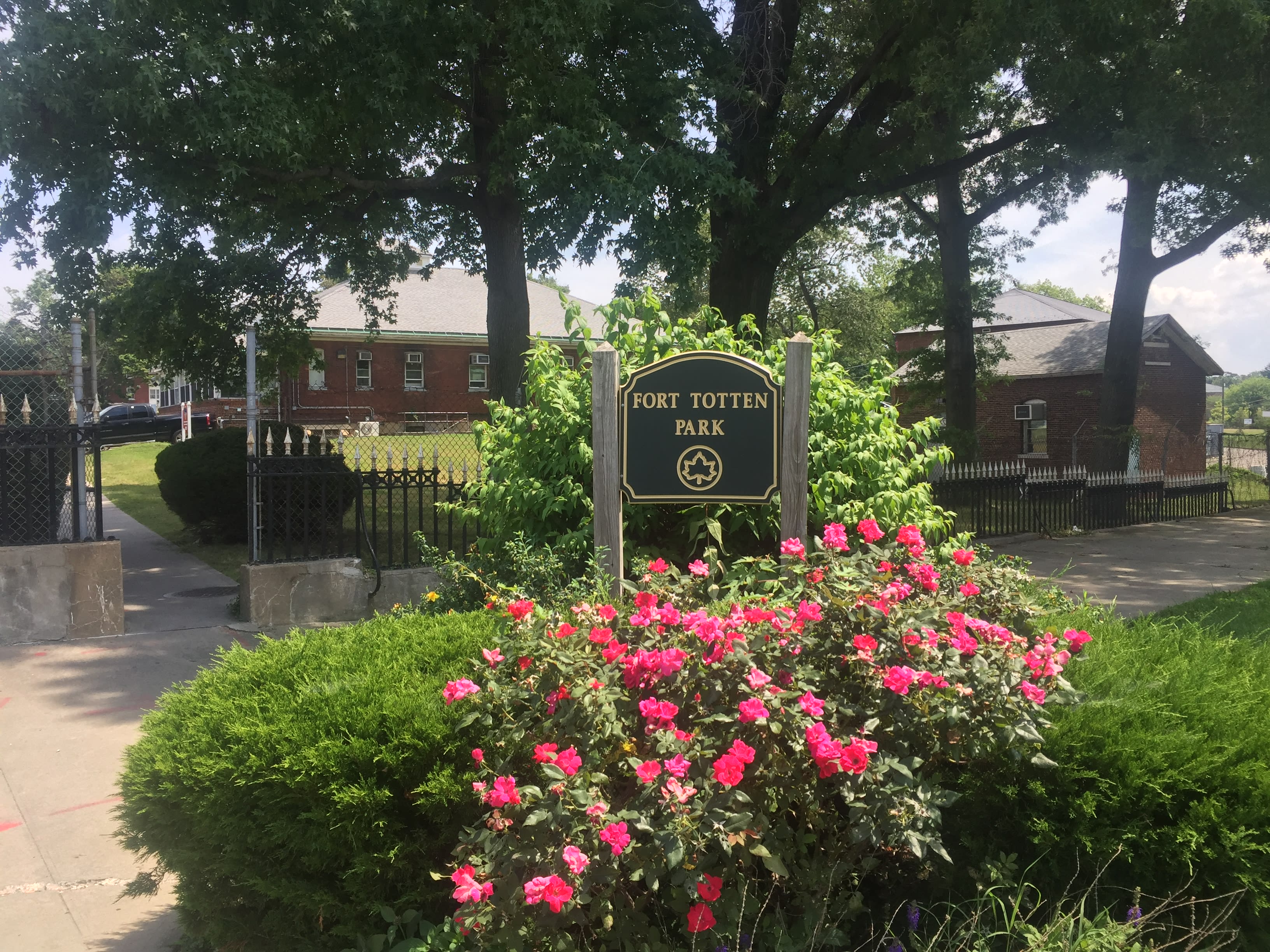 inception-app-prod/MDA3OGE2NjQtOTg1OC00Zjk5LTljNmItNWI1ZjFmOTJlNTU2/content/2016/07/fort totten.JPG