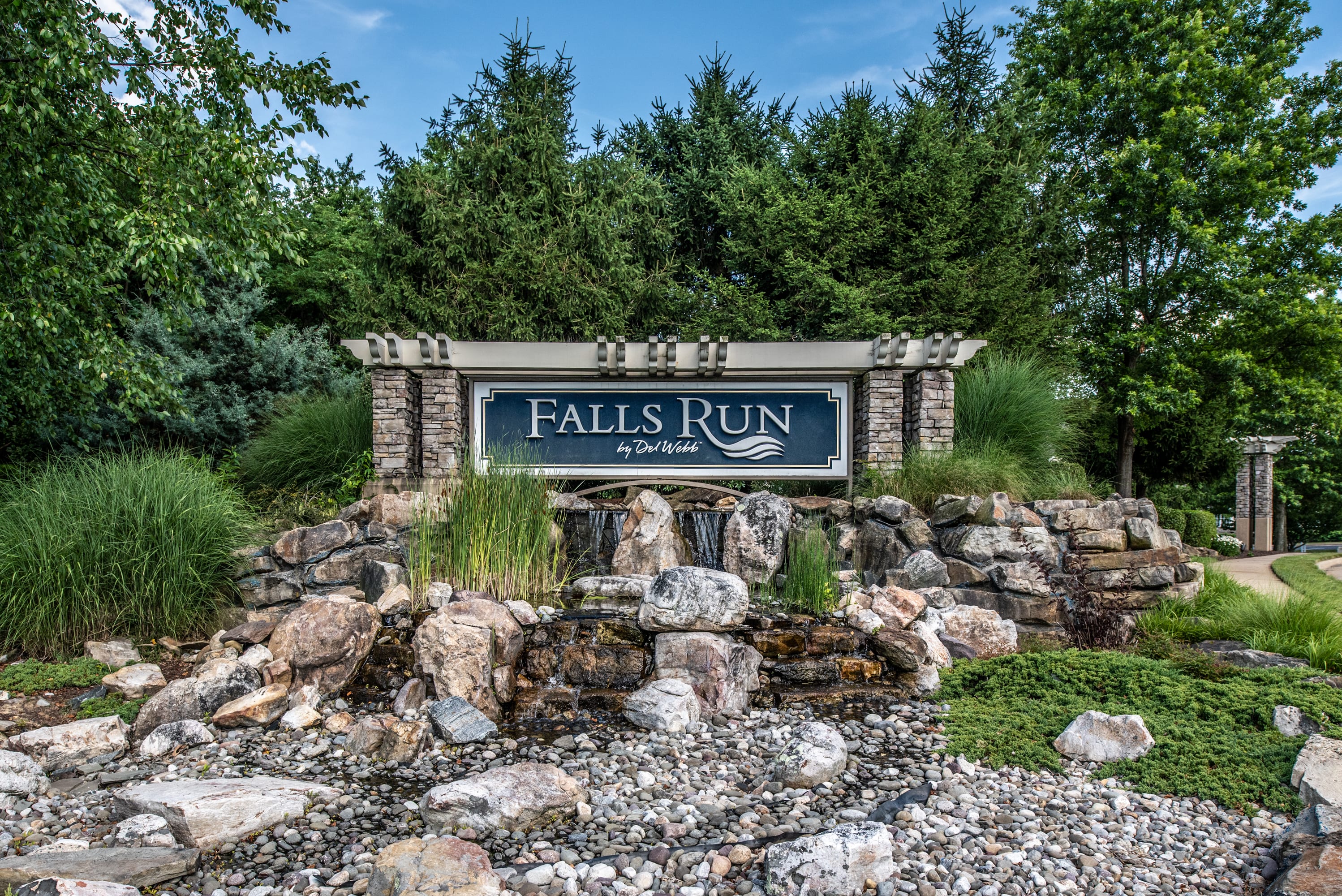 Falls Run inception-app-prod/MDAwM2ZmZTItOWY5Yy00YmVmLTlhMDUtNWMyZmJmODU0ZmZl/content/2023/06/252e6582b7f812ab66565f4b78318298281ece6c.jpg