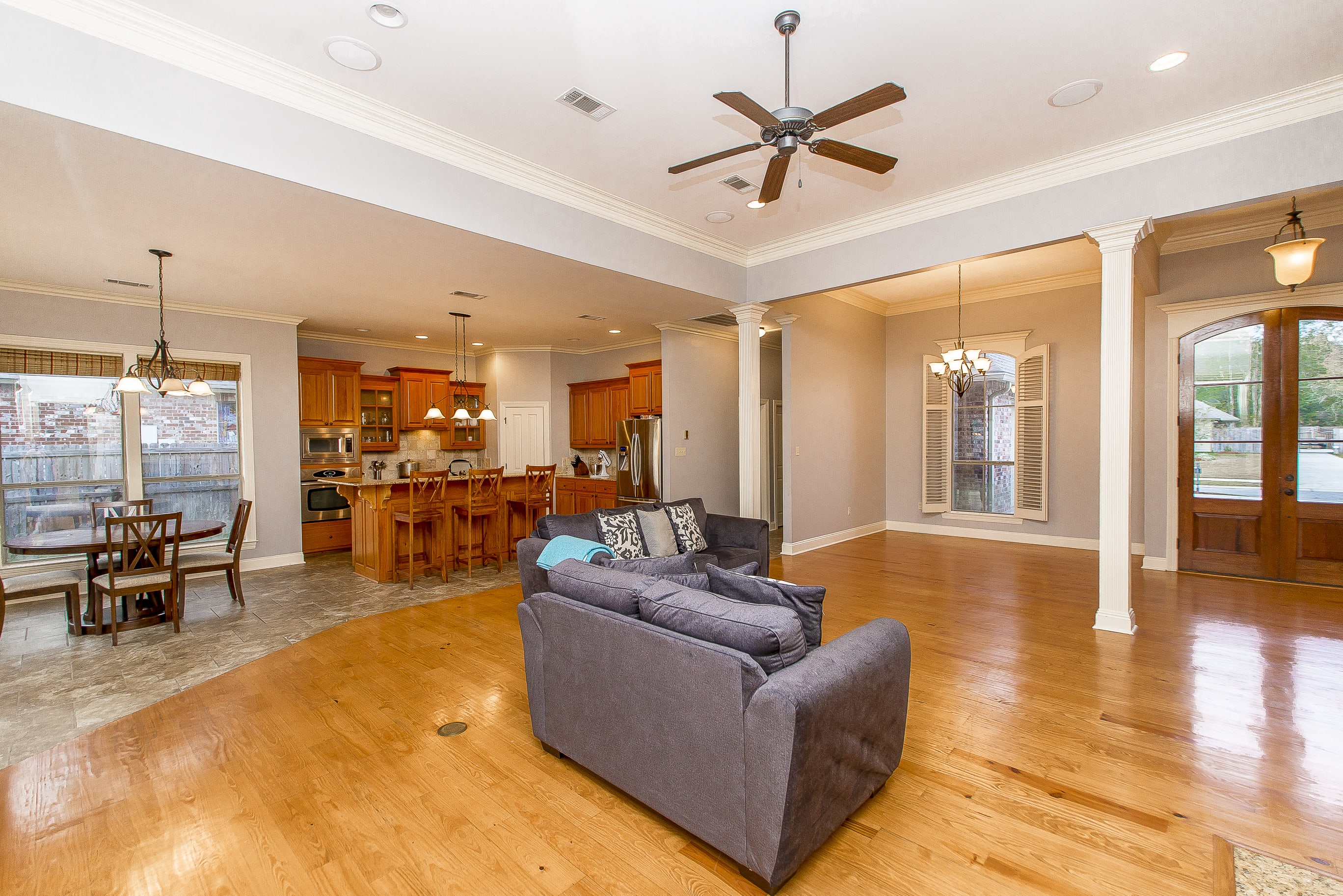 4 Bedroom Home in Shadow Lake inception-app-prod/MDEzOTk5ZmUtOTYwYi00Mjk2LWFmOWEtNzAyMDliMWJkNmVm/content/2016/12/4.jpg