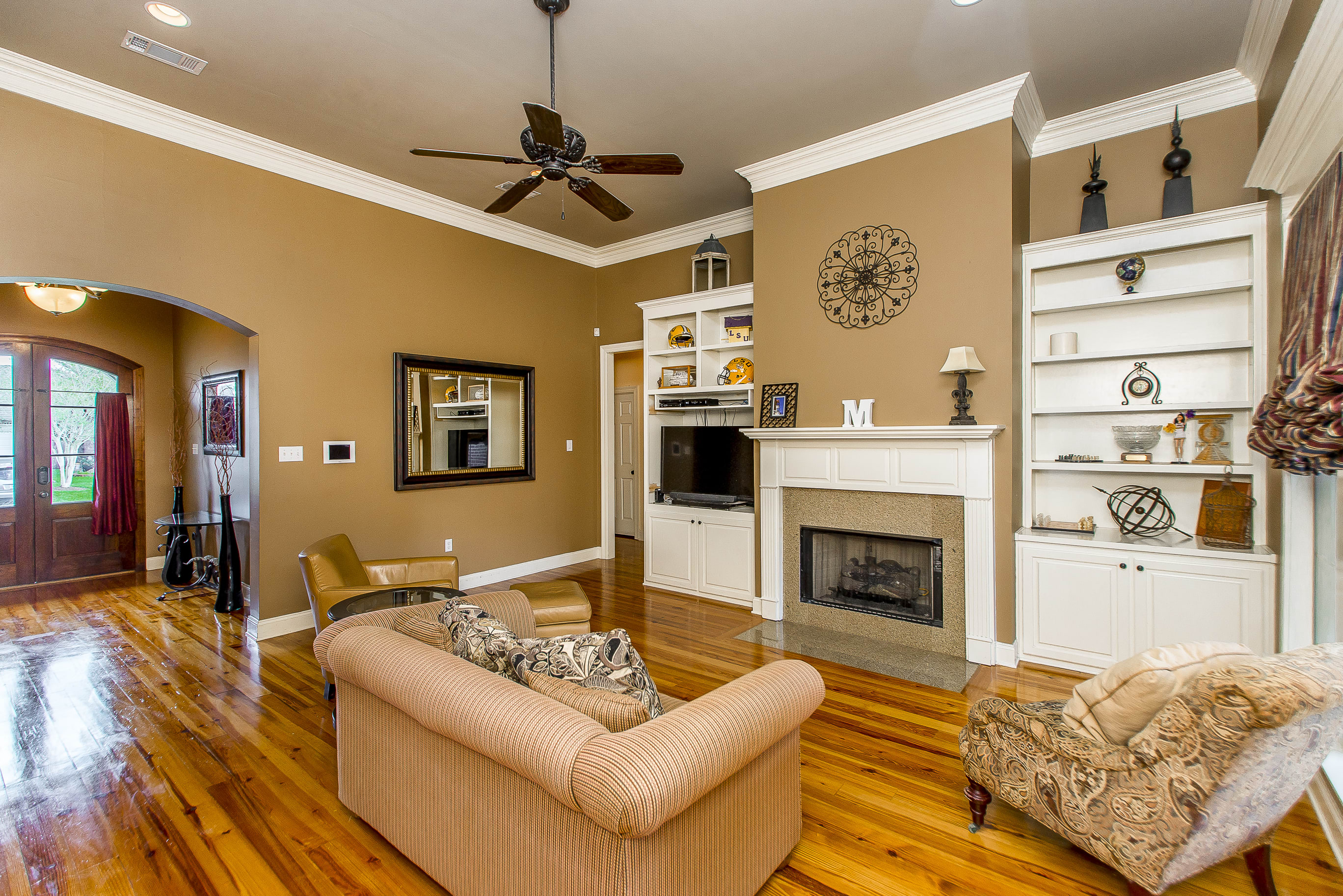 Charming home on a corner lot in popular Cross Gate! inception-app-prod/MDEzOTk5ZmUtOTYwYi00Mjk2LWFmOWEtNzAyMDliMWJkNmVm%2Fcontent%2F2017%2F03%2FDSC_3803 copy.jpg