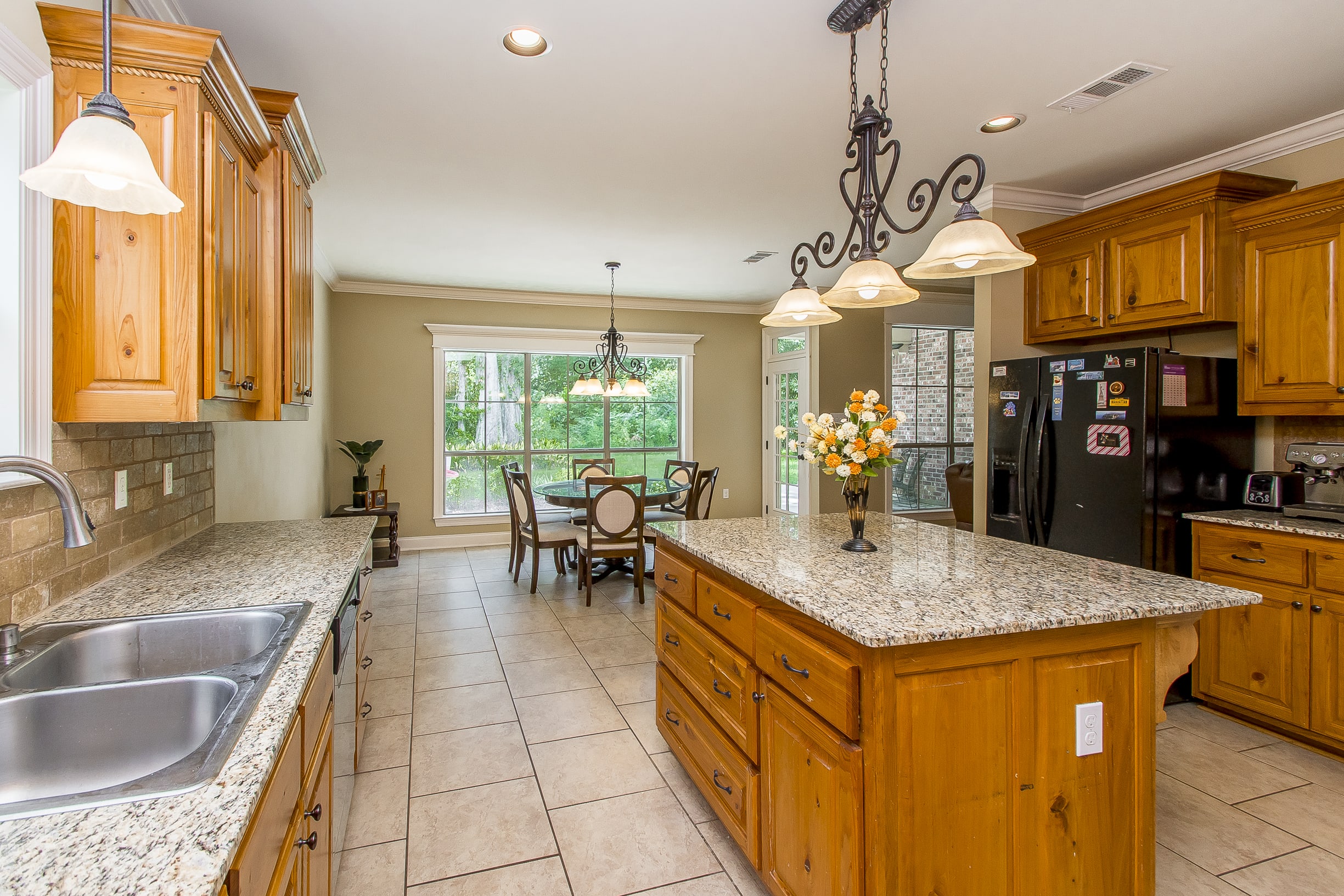 4BR Home in Parkknoll Place, Baton Rouge inception-app-prod/MDEzOTk5ZmUtOTYwYi00Mjk2LWFmOWEtNzAyMDliMWJkNmVm/content/2017/08/14.jpg