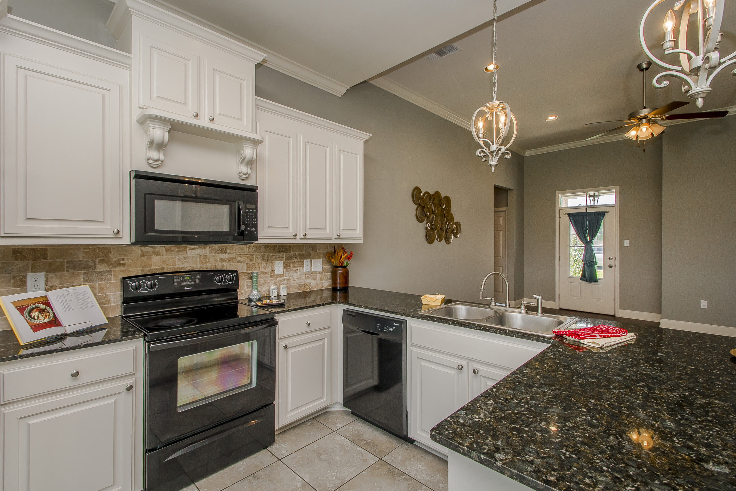 Charming 3BR home in Livingston, LA inception-app-prod/MDEzOTk5ZmUtOTYwYi00Mjk2LWFmOWEtNzAyMDliMWJkNmVm/content/2018/09/6.jpg