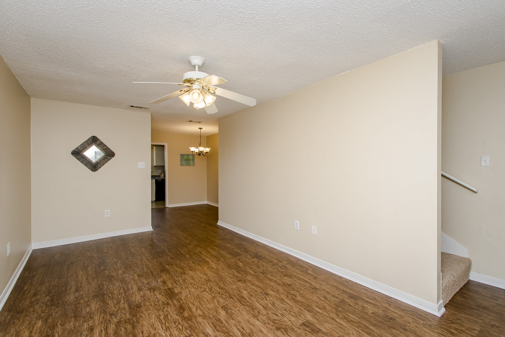 2BR condo for sale in Brightside Manor near LSU inception-app-prod/MDEzOTk5ZmUtOTYwYi00Mjk2LWFmOWEtNzAyMDliMWJkNmVm/content/2019/07/DSC_7514 copy.jpg