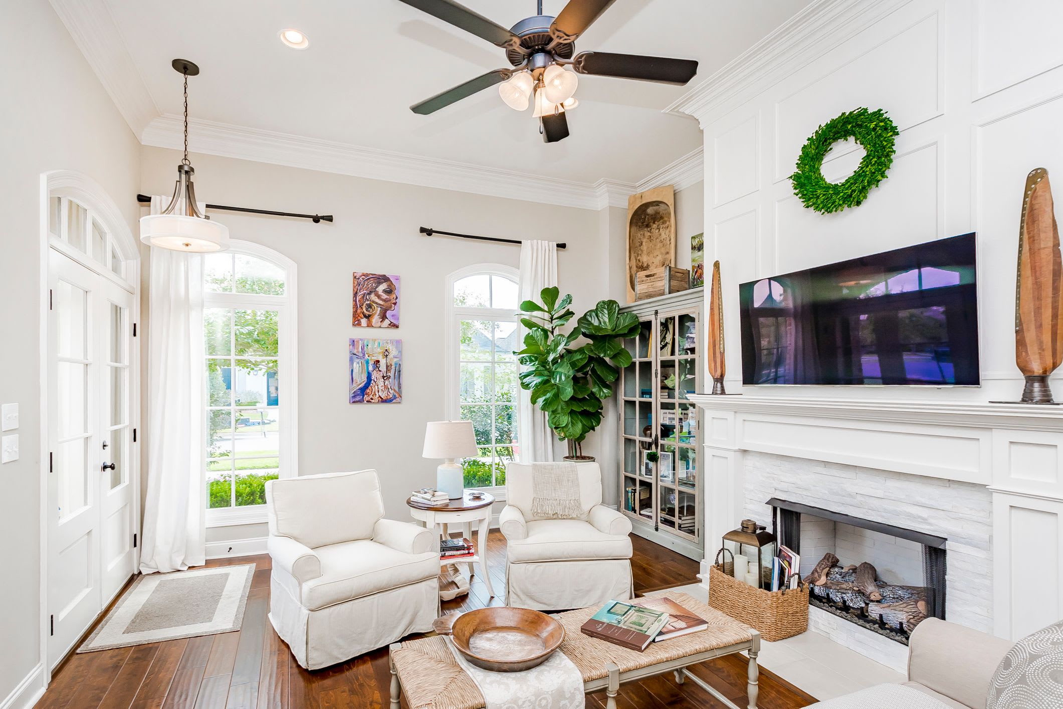 Lexington Park home with New Orleans flair! inception-app-prod/MDEzOTk5ZmUtOTYwYi00Mjk2LWFmOWEtNzAyMDliMWJkNmVm/content/2020/09/1.jpg