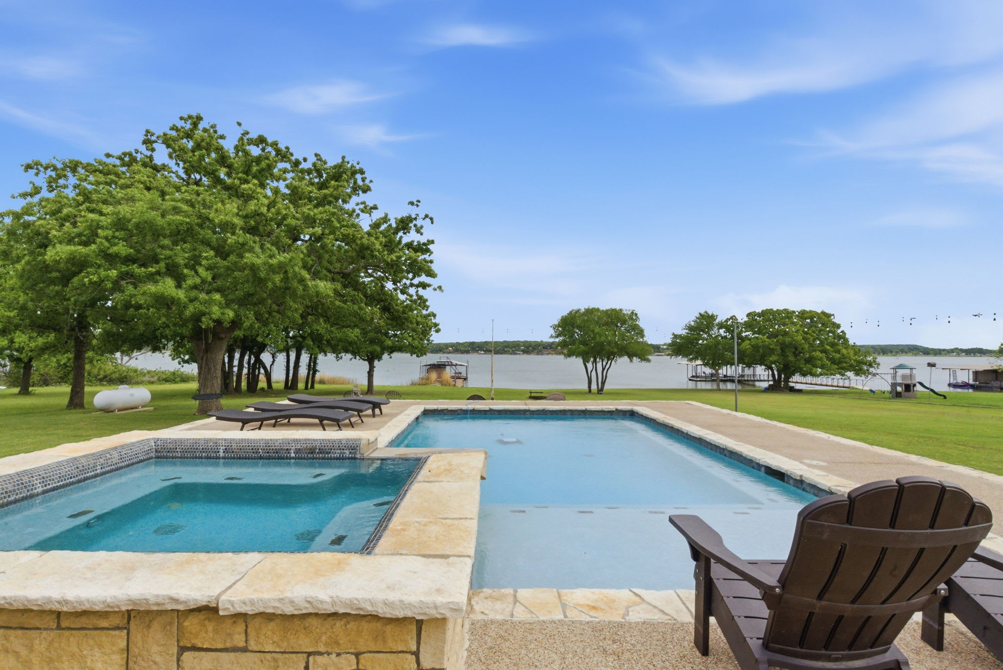 <p>Lakefront on Lake Leon - 925 CR 237 Eastland, TX 76448</p> inception-app-prod/MDI2NmQyNDYtMTA0Ny00NGE4LTgzZTktMjU5ZTg1N2FmMTkw/content/2026/04/473b173416d4ebc7505c87ba009556e3609b78ed.jpg