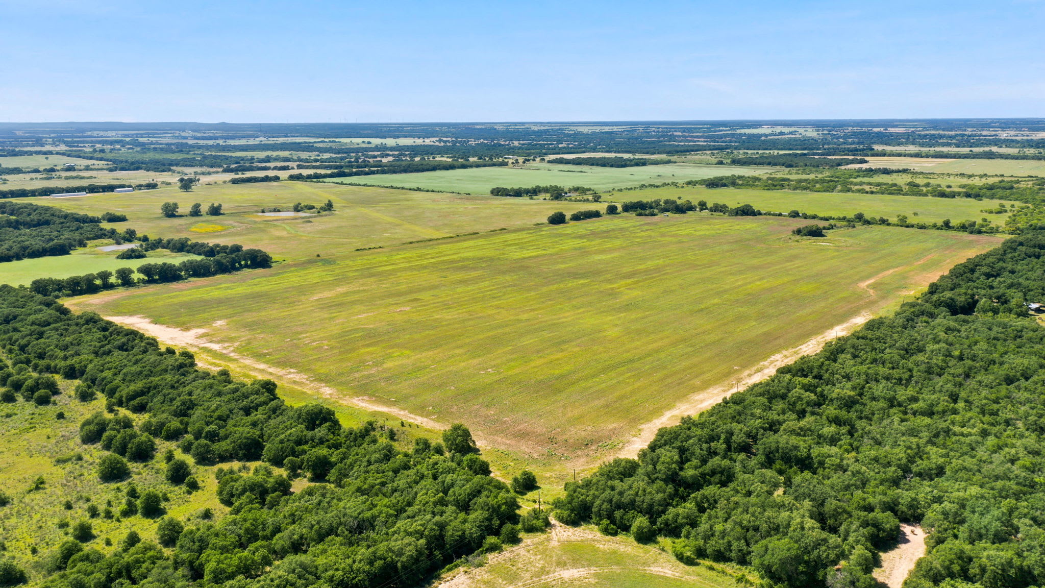 <p>80+/-Acres CR 290 Rising Star, TX 76471</p> inception-app-prod/MDI2NmQyNDYtMTA0Ny00NGE4LTgzZTktMjU5ZTg1N2FmMTkw/content/2026/06/9a6c5446da6f996ad05da16ea35a972f49fd021d.jpg