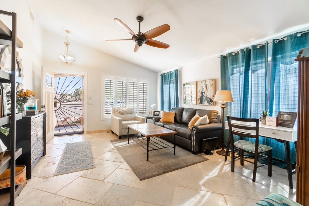 What's the value of my home? inception-app-prod/MDMxNDI3ZTctMjZkMC00N2YwLTljMzMtYjdhM2UwZjFlOTU1/content/2024/12/a25e9735bcaa531f8f8ddab9d639d52ae96673b2.jpg