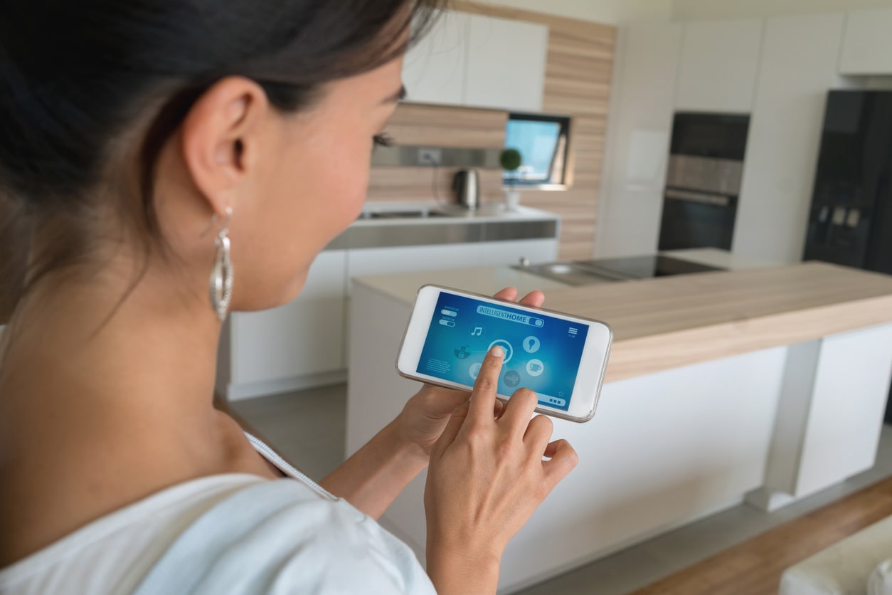 Smart Devices: How Home Automation Is Taking Over the Remodeling Industry inception-app-prod/MDQwNjliN2YtMWViOC00MmJjLTkxZTAtMjY0MjAzNGQyMWZl/content/2018/01/Smart Devices.jpg