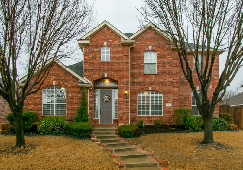 JUST LISTED: 5813 Southmoor Ln, The Colony TX inception-app-prod/MDQwNjliN2YtMWViOC00MmJjLTkxZTAtMjY0MjAzNGQyMWZl/content/2018/02/Front.jpg