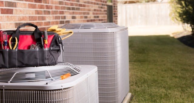 4 Home Maintenance Projects You Should Tackle This Spring inception-app-prod/MDQwNjliN2YtMWViOC00MmJjLTkxZTAtMjY0MjAzNGQyMWZl/content/2020/02/picture1-2.jpg