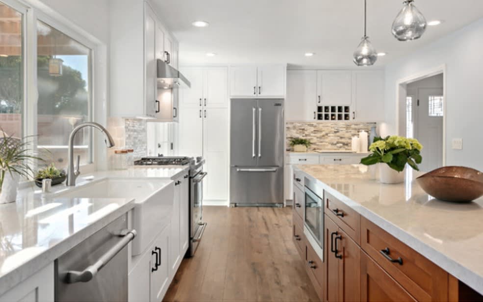 What to Know About Luxury Vinyl Flooring inception-app-prod/MDQwNjliN2YtMWViOC00MmJjLTkxZTAtMjY0MjAzNGQyMWZl/content/2020/09/picture5-3.jpg