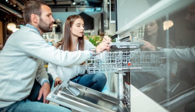 Homeowner Tips: Green Updates That Add Value to Your Home inception-app-prod/MDQwNjliN2YtMWViOC00MmJjLTkxZTAtMjY0MjAzNGQyMWZl/content/2020/09/picture5.jpg