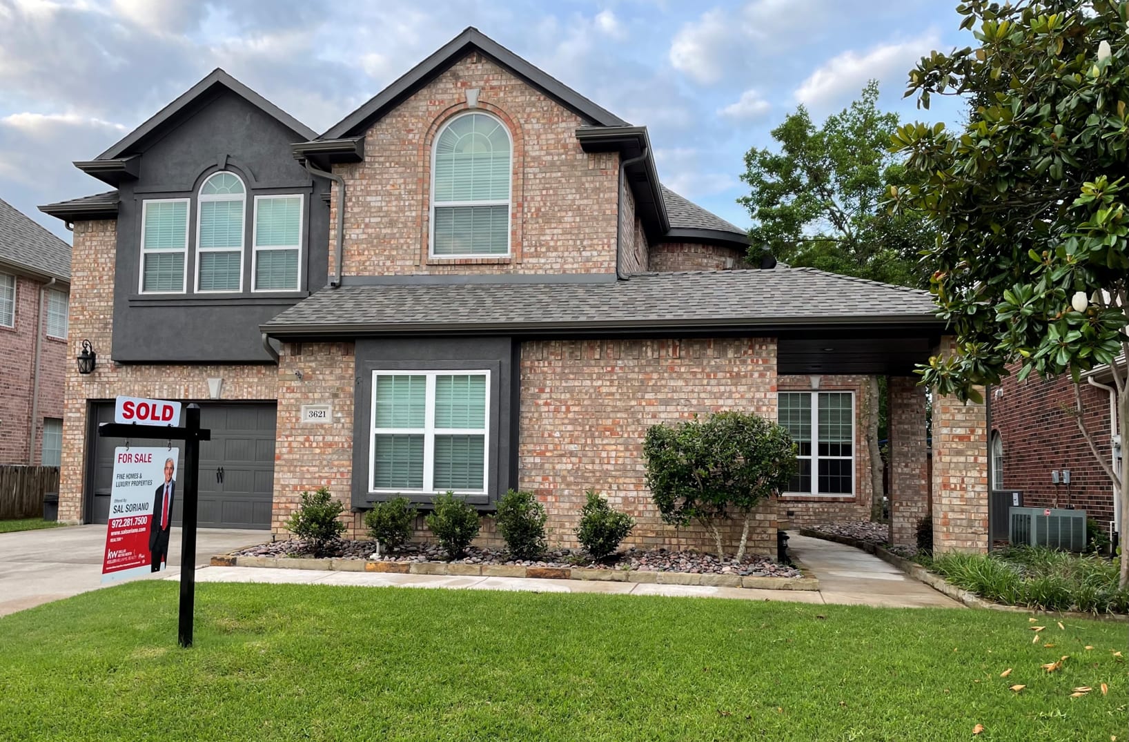 SOLD: 3621 BURLINGTON DRIVE, FLOWER MOUND inception-app-prod/MDQwNjliN2YtMWViOC00MmJjLTkxZTAtMjY0MjAzNGQyMWZl/content/2021/05/3621 Burlington Dr_2.png
