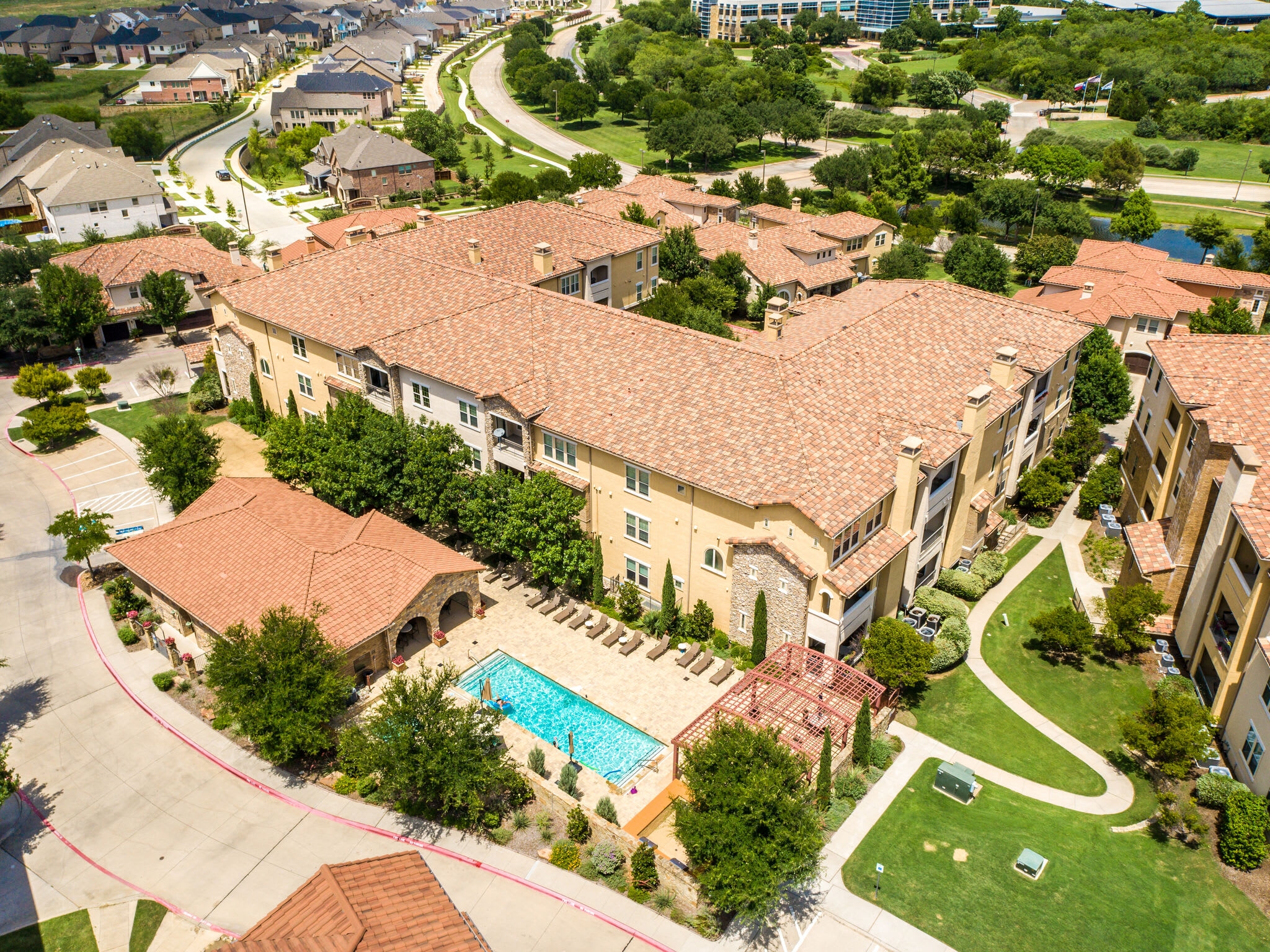 SOLD: 555 VIA AMLAFI #311, Irving TX inception-app-prod/MDQwNjliN2YtMWViOC00MmJjLTkxZTAtMjY0MjAzNGQyMWZl/content/2021/09/zl2107152-2043.jpg