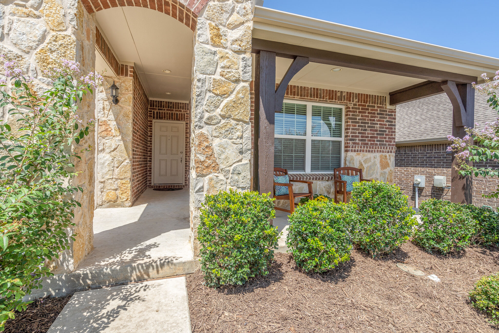 JUST LISTED: 1416 Westview Ln, Northlake TX inception-app-prod/MDQwNjliN2YtMWViOC00MmJjLTkxZTAtMjY0MjAzNGQyMWZl/content/2022/10/756bedc24c0363476434ae119538f67171721faa.jpg