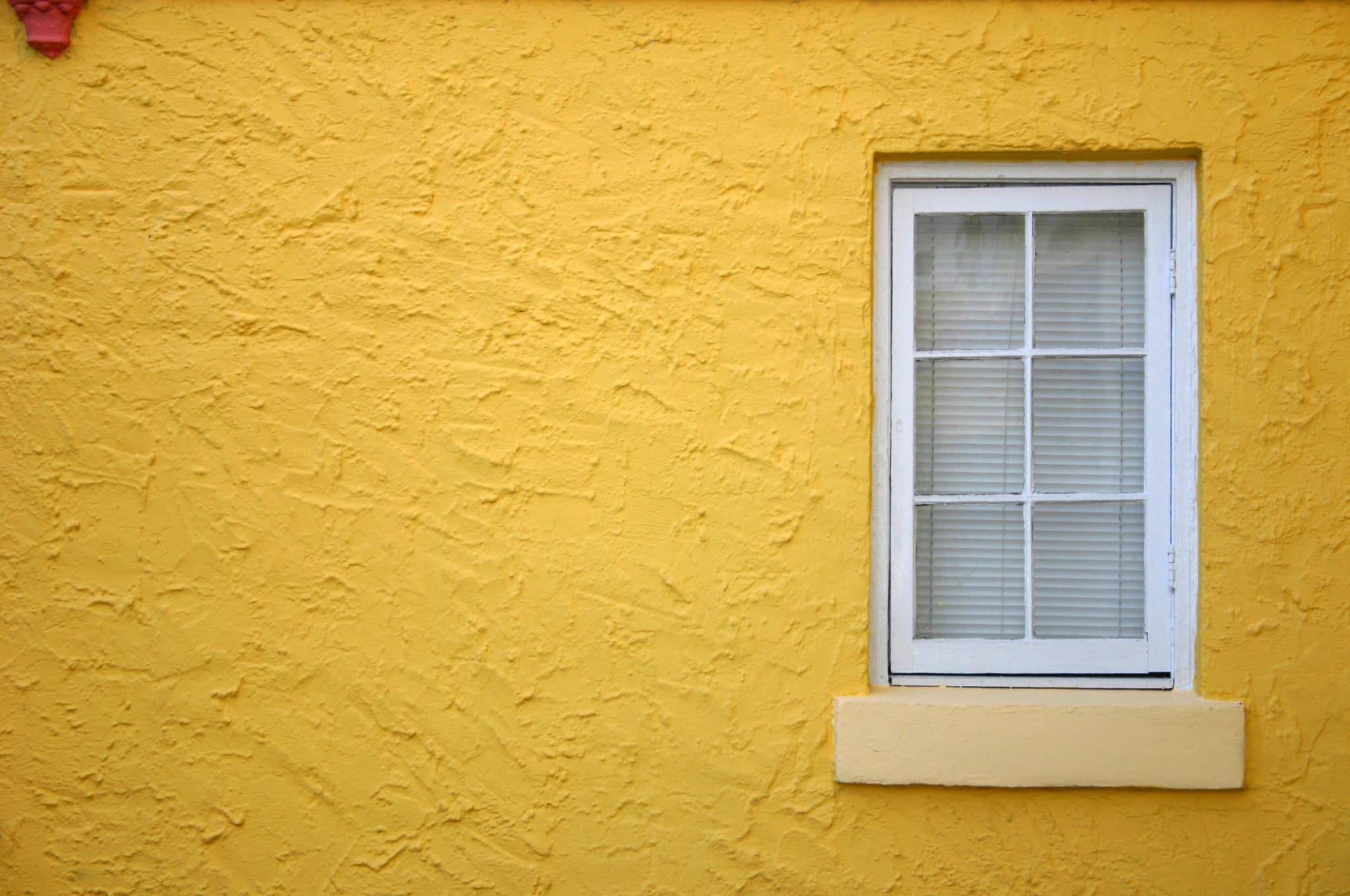 Take Care Of Deferred Maintenance Before You Sell inception-app-prod/MDRiYTdlMGQtYzNkNC00OGUzLWFjNmEtZjQyN2QxZTdjYTU2/content/2019/11/yallow-home-1198802.jpg