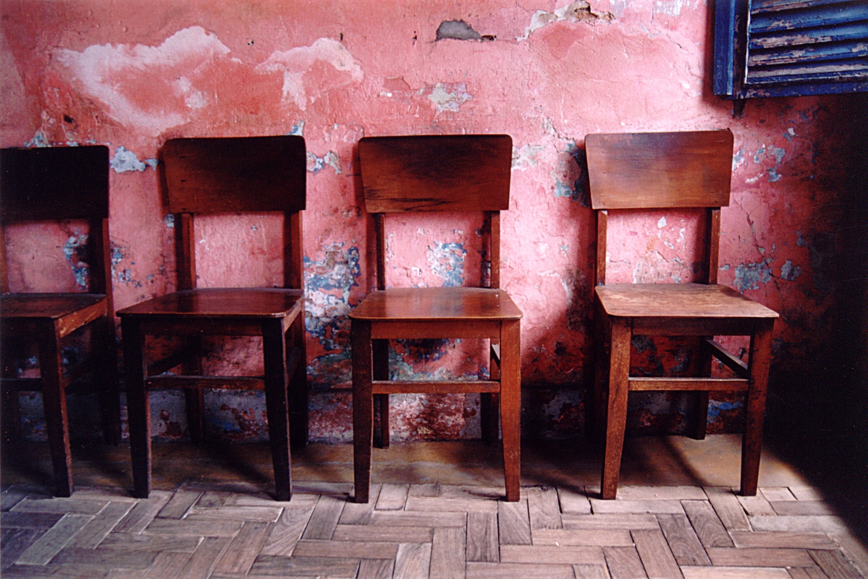 Don't Make These Common Seller Pricing Errors! inception-app-prod/MDRiYTdlMGQtYzNkNC00OGUzLWFjNmEtZjQyN2QxZTdjYTU2/content/2020/01/chairs-1466108.jpg