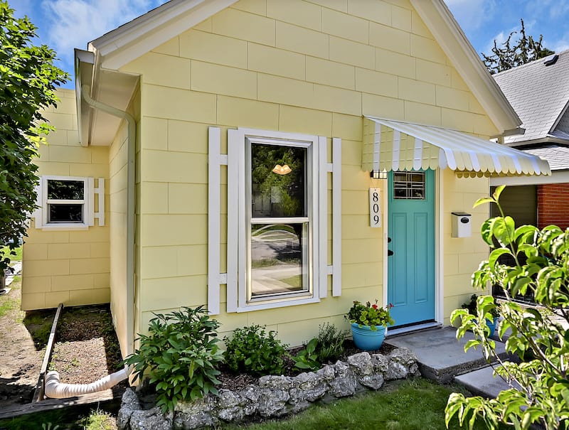 Instant Curb Appeal! inception-app-prod/MDRiYTdlMGQtYzNkNC00OGUzLWFjNmEtZjQyN2QxZTdjYTU2/content/2021/09/5e2fba989d625442c30dc194dd6f43db1d622b9b.jpg