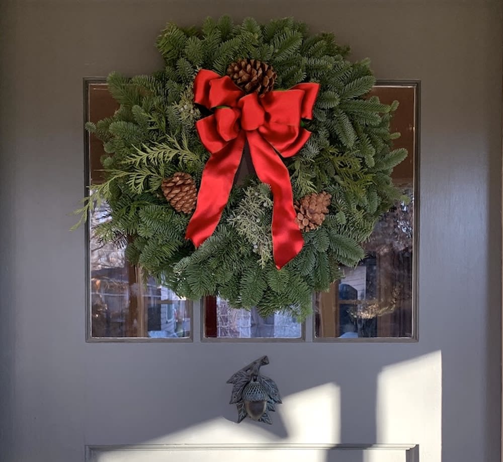 Top 11 Reasons You Should Sell Your Home During the Holidays! inception-app-prod/MDRiYTdlMGQtYzNkNC00OGUzLWFjNmEtZjQyN2QxZTdjYTU2/content/2021/12/2d3e18652d3a1d247b153f7efe5c69b6cc68b86a.jpeg