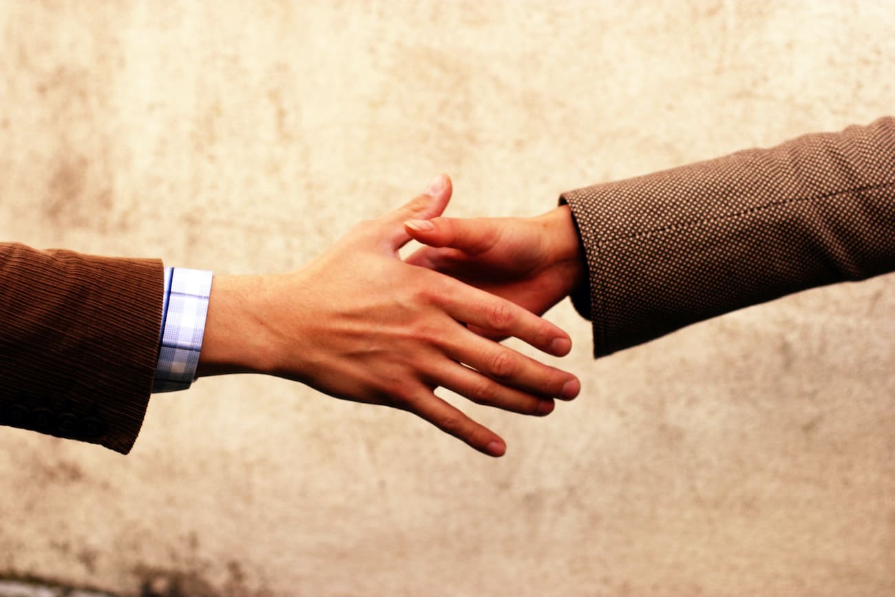 Should I Use the Lender My Agent Recommends? inception-app-prod/MDRiYTdlMGQtYzNkNC00OGUzLWFjNmEtZjQyN2QxZTdjYTU2/content/2022/05/e801155751391fe2aec35fcc02213972a8704cb7.jpg