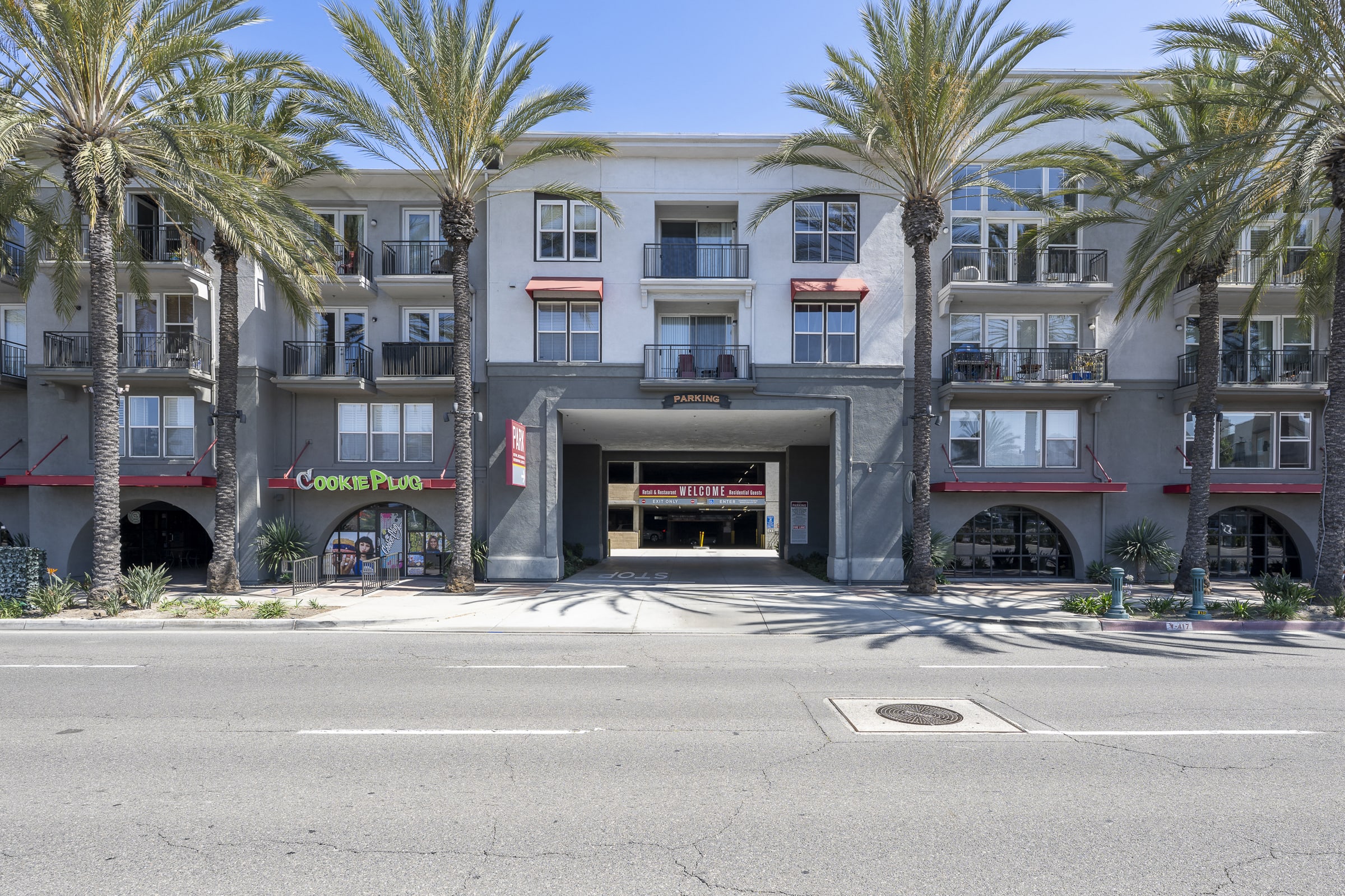 Condo Insurance vs. HOA Master Insurance: What California Buyers Should Know inception-app-prod/MDU5MzE2ZTgtOTcwYS00NWYzLWIyM2UtNzYyMmE0NDRlZjVm/content/2026/08/0549616878744b9d57acb76c56ed57ec8e65a3f8.jpg