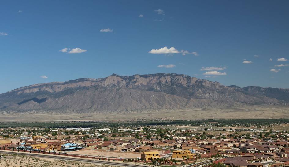 Neighborhood Spotlight: Loma Colorado – The Heart of Rio Rancho Living inception-app-prod/MDYwMjNjNTItNTI1OS00ODU4LWI0YzQtNjIxMzAyNTAxMjQ5/content/2026/01/cf5a635b0015c7759503de1dd0c04c148c7693a0.jpg