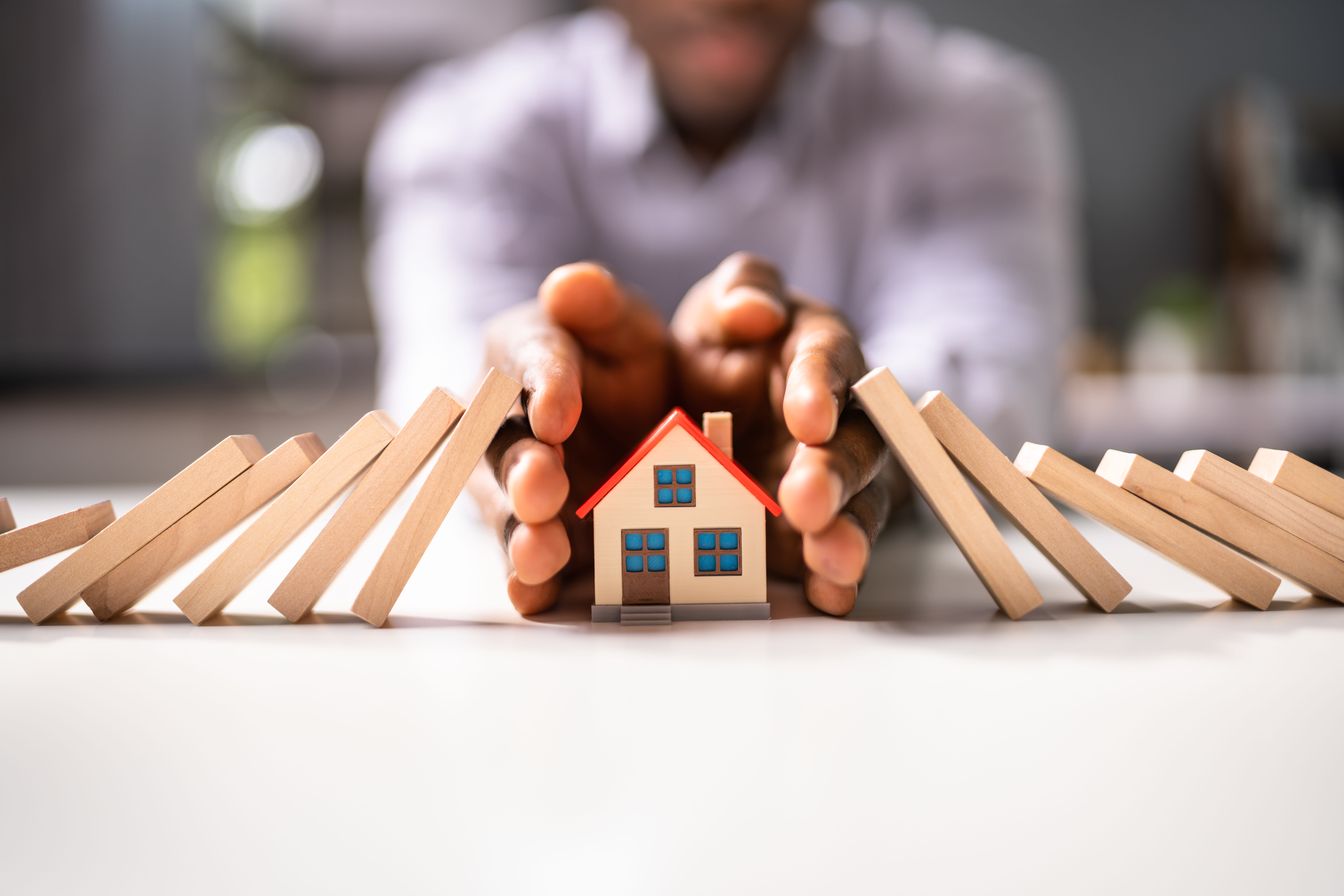 13 Things to Avoid When Buying A Property inception-app-prod/MDcxMjg1YTktM2E0Yy00MThlLWEzYWEtMjM5ODI3MWQ3OWRh/content/2024/07/cb0ae403a114015a6764d478838d5c7213a4c350.jpeg