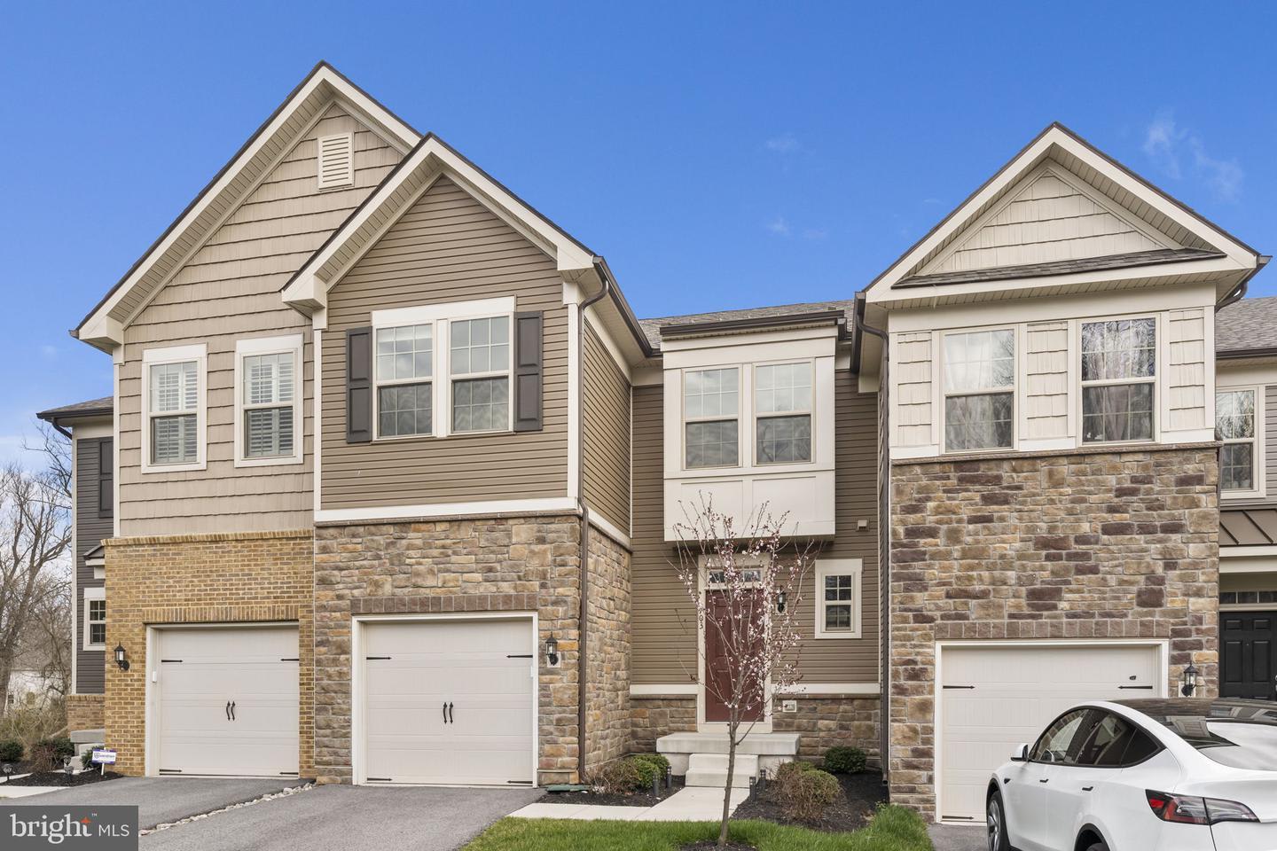 Check This Stunner Out in Phoenixville PA! inception-app-prod/MDg3ZWU4OGQtYmNiMi00MmE4LWEwNjAtOTQyOWNjNDY4ZDNk/content/2024/04/396655283958a7a70b293d4da9faf52ec3e71064.jpg