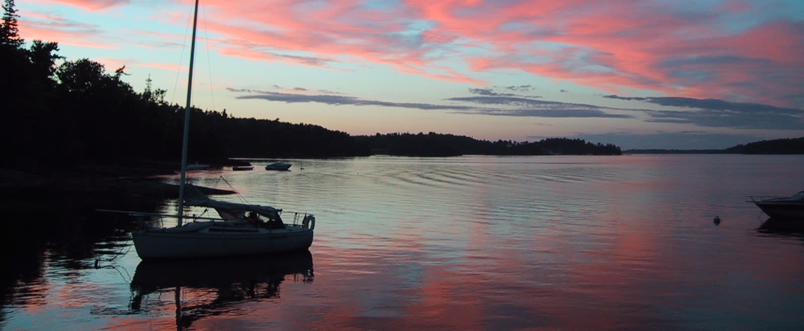 Colchester inception-app-prod/MDhhMjIxNzEtMmJlMy00MmZjLWE1MDItY2E0NmYzMjFhYTJh/content/2016/06/Malletts Bay Sunset slideshow.jpeg