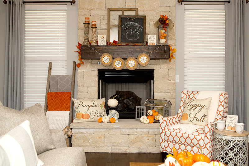 Does Decorating Matter – How do I Stage my House for the Holiday Season? inception-app-prod/MDhhMjIxNzEtMmJlMy00MmZjLWE1MDItY2E0NmYzMjFhYTJh/content/2018/09/1-Rustic-Fall-Decor.jpg