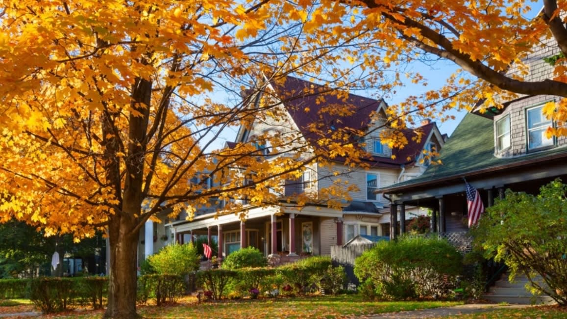 The Most Important Area of Your House To Refresh in Fall, Especially If You Want To Sell inception-app-prod/MDk5N2M0YzgtNWQ0Ny00NzZkLWI1ZjItYjZmYTk5YjJmYjA3/content/2025/09/c4e5f18b7e4be26ebf5793e319b70ab3137182a3.jpeg