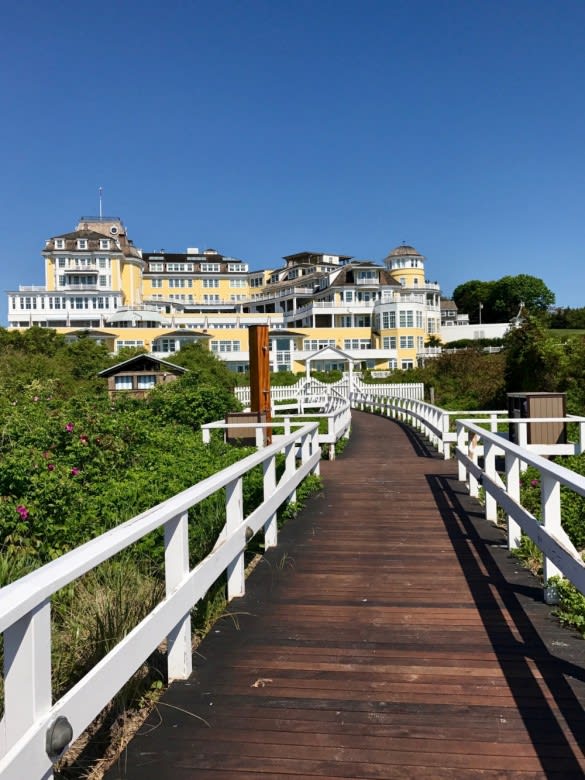 Westerly inception-app-prod/MGJkYjNhNmEtMTI4MC00MGQ0LWI5NzItYjM1M2ZjN2Y5NGQ5/content/2018/06/ocean-house-ri-JGR2-585x780.jpg