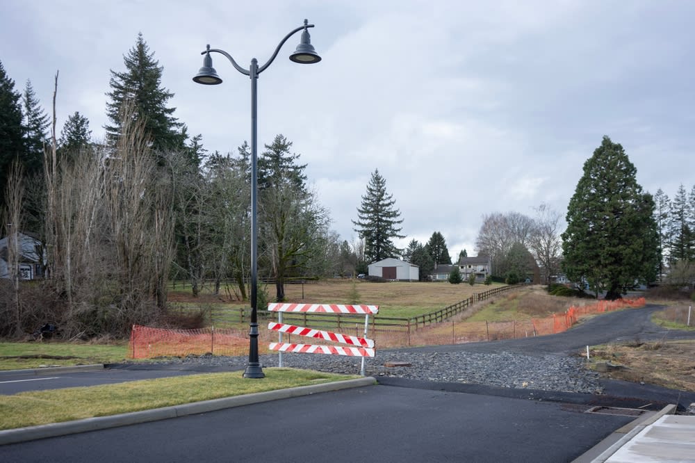 Understanding Easements and Right-of-Ways in Oregon Property inception-app-prod/MGM5MDdkMjAtNzY5MC00ODI4LWJiNTEtNTdmNjY3YzM4M2Y5/content/2025/02/3b6aee4e4fcb4e654cee1d6d3af1cf38aa2db980.jpg