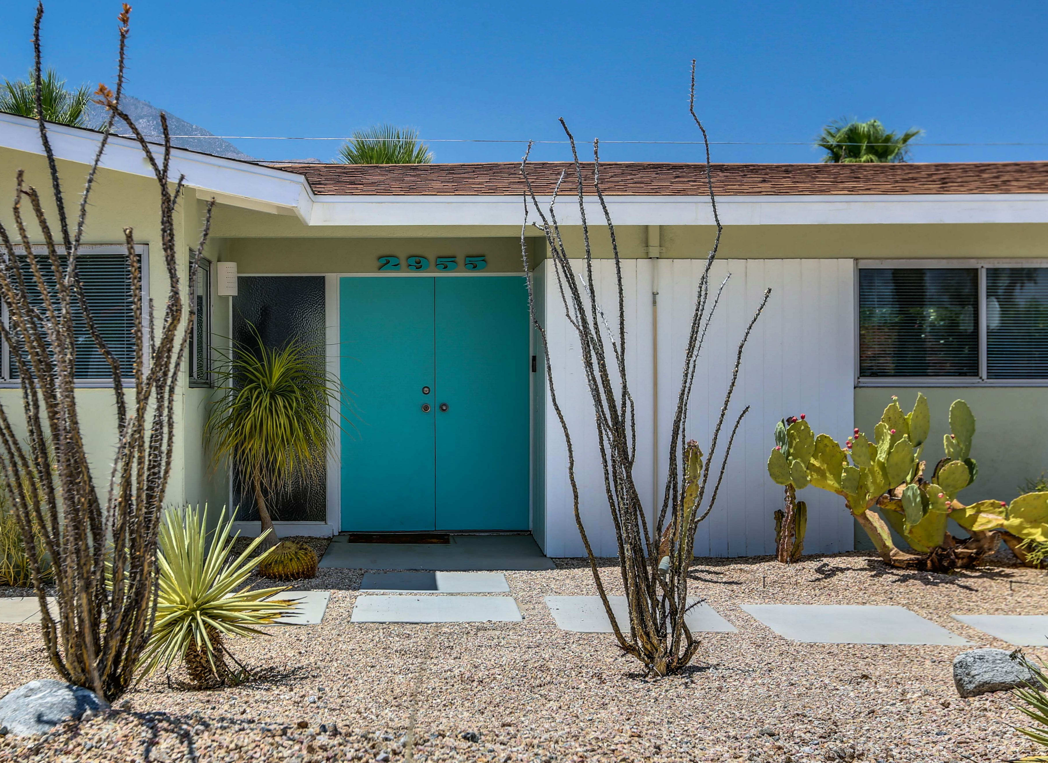 inception-app-prod/MTExNzI4M2ItMjVkNC00Y2M0LWJmZjAtOGI0ZTUwMDVmNzNh/content/2018/11/2955 N Bahada Rd 4-2.jpg