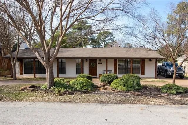 2717 Lone Star Ln, Grapevine, TX 76051 inception-app-prod/MTFhNThkOWItNDhjMi00MDRlLThhNTYtZjQ2YzY5MDgyYTAx/content/2023/05/3c1ae70ad2217c390f2ad3727045c23dee5ca468.webp