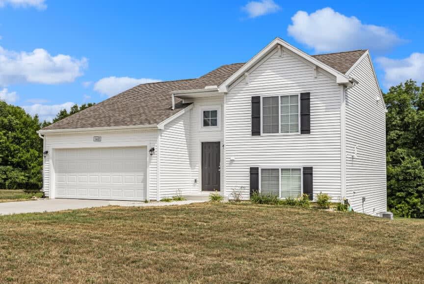 Cedar Springs Homes $250,000 to $325,000 inception-app-prod/MTM5NzJkNDctNmY0Yy00MDI5LWFkYmQtYzFjMTIyOGM0OWEy/content/2024/02/80c19c4ac305e62b4c438673148c5ad8e7c1f8b0.jpg