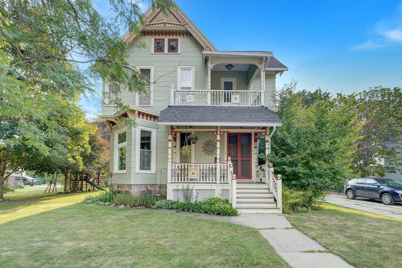 Inspection Topics When Buying an Older House inception-app-prod/MTQyMzQyOTEtZjRjNy00ZDQwLWI2OWItMjYxN2QzNThiNWVh/content/2021/08/240129834_3346864285579601_8845920587394556755_n.jpg