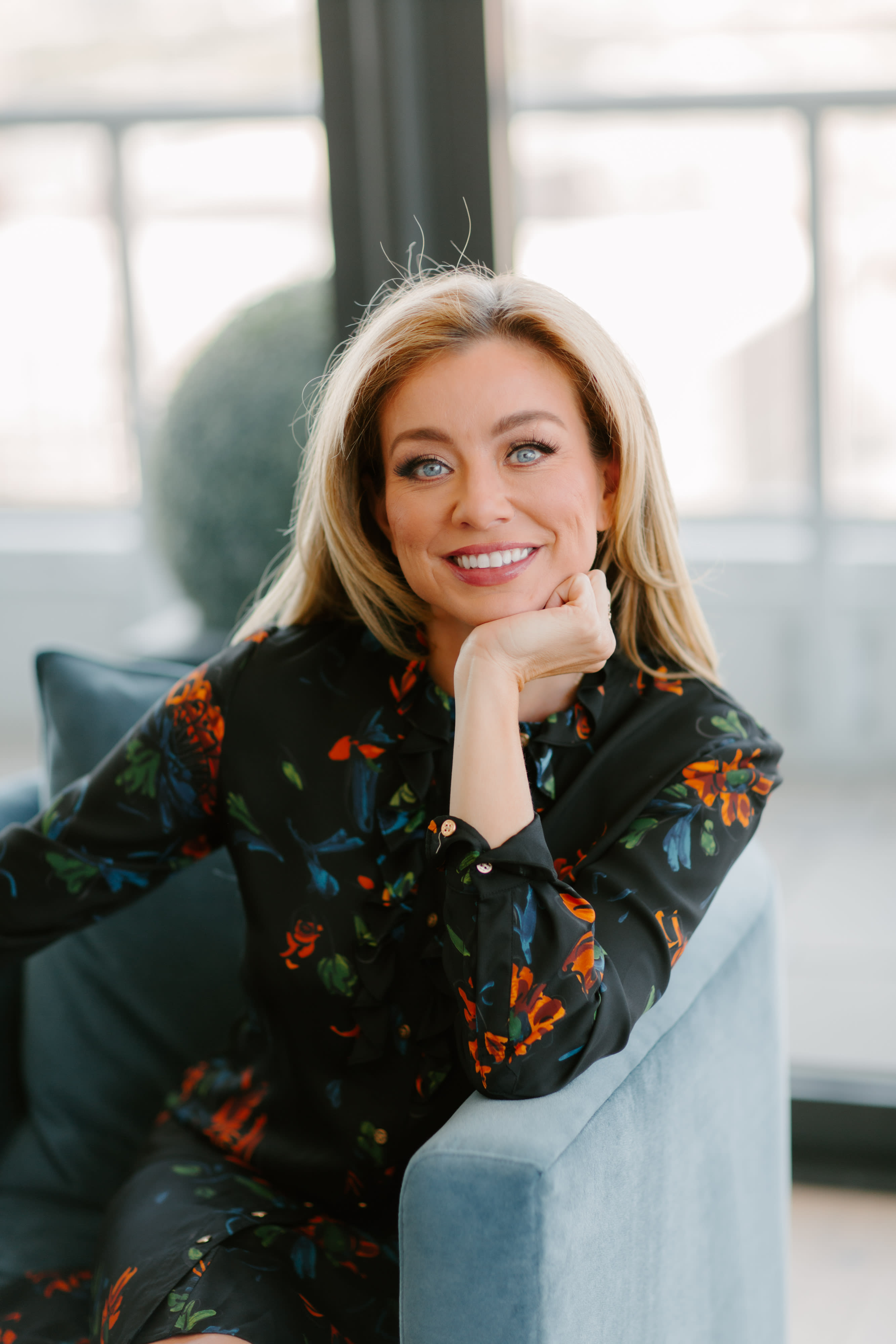 Chicago Agent Choice Awards: Best Dressed inception-app-prod/MTU1MjhmM2EtYzg0Ny00MjQyLWIyMWMtNDBmN2QzZTM2Y2Y3/content/2021/12/81e6aea7c89a0581344a8df2ff1ee8949d2d6fce.jpg