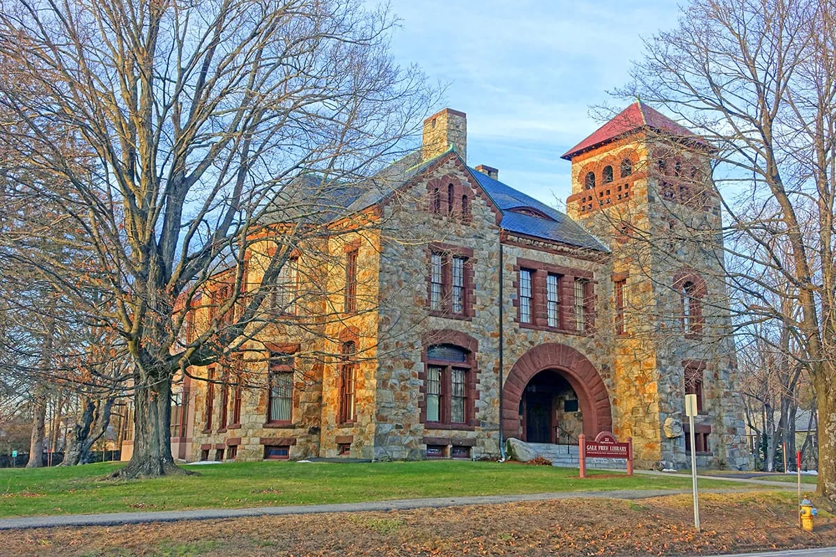 Holden, MA inception-app-prod/MTVkODk2NzktMTc2Yy00NjUzLWI4NGMtMGIzYTFlYjUwOTIz/content/2025/09/0430c5edd6546e62b0f29e2a560d7dd33d8ed9b8.webp