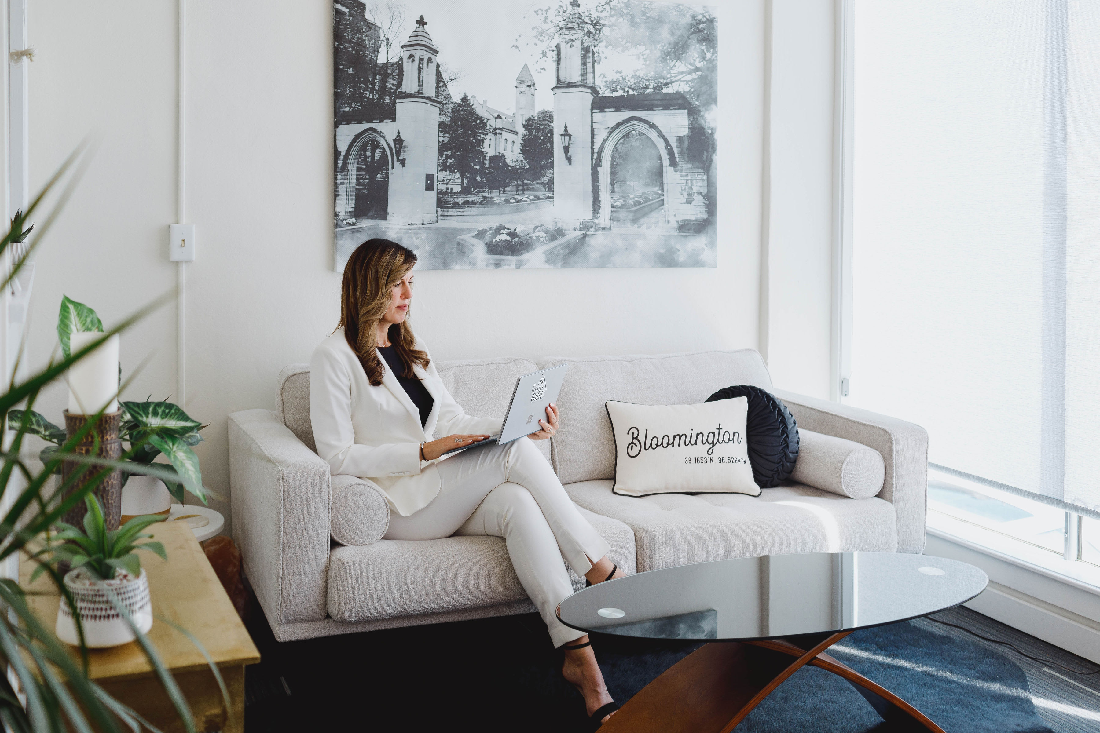 The Invaluable Role of a Real Estate Professional: Partnering with Confidence inception-app-prod/MTY5ZTYyYjEtMDI1NS00ZWY1LTg4NTYtNGY2MDExOGI3YzRh/content/2024/01/4e09a3f93545365fe880150ae896703db077bd9c.jpg