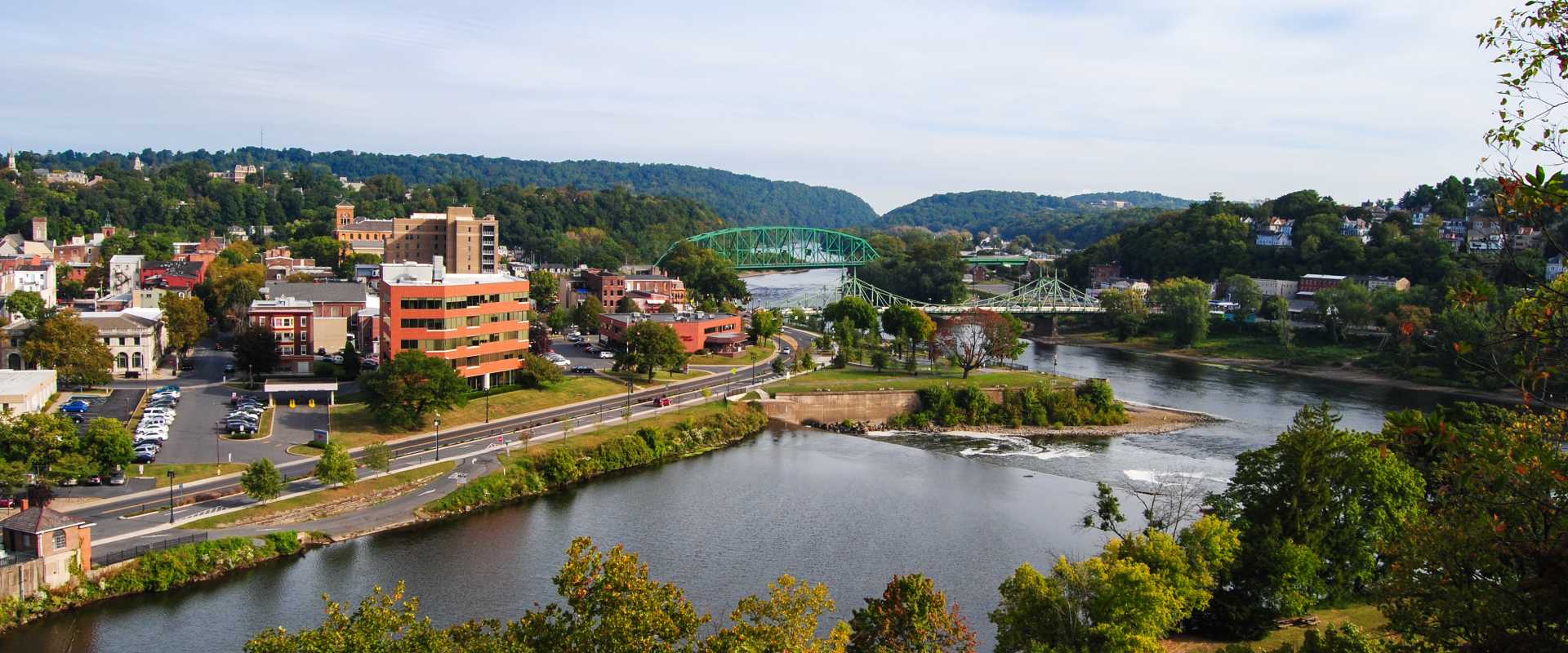 Lehigh Valley PA inception-app-prod/MThkMTRiMTktYmIyMC00ZWI2LWJlMjEtODM4NjIwY2NjY2I1/content/2020/10/eastondowntown.jpg