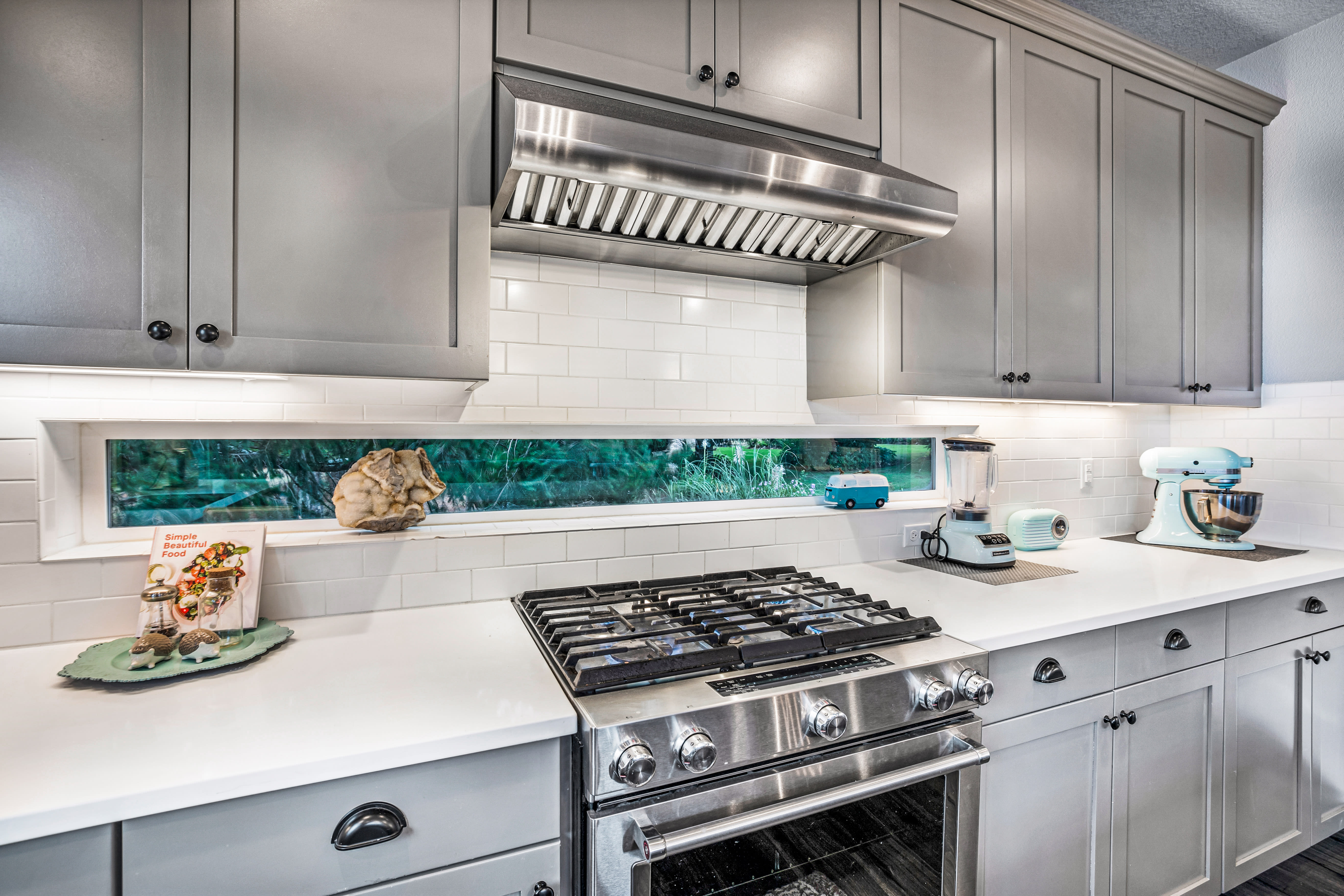 Considering A Fixer-Upper? Follow These 21 Tips inception-app-prod/MWQyYjhlNDMtZTEwYy00ZmIxLWEyODgtNDFhM2ZhMTVkMzIz/content/2023/01/4e09f882a772d226083d8e480472463874f8707a.jpg