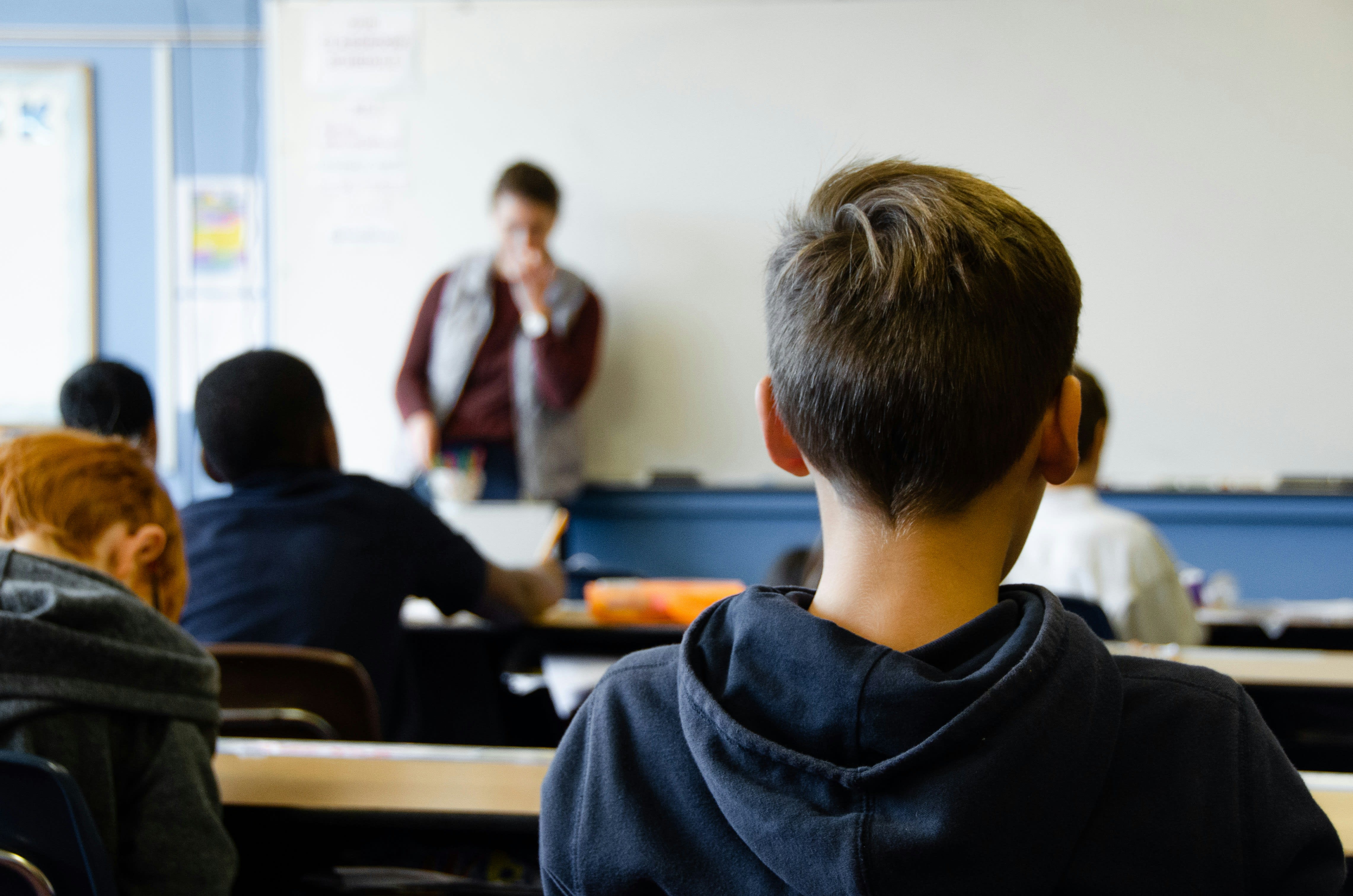 🎒 How to Prep Your Home for Back-to-School Season inception-app-prod/MWRlM2Y1MWYtZDM3ZS00OWFjLWExMDMtMzliNmRmYjhiNjFm/content/2026/08/af3157c1c62bb8c673148786b1e660d6b533d71f.jpg