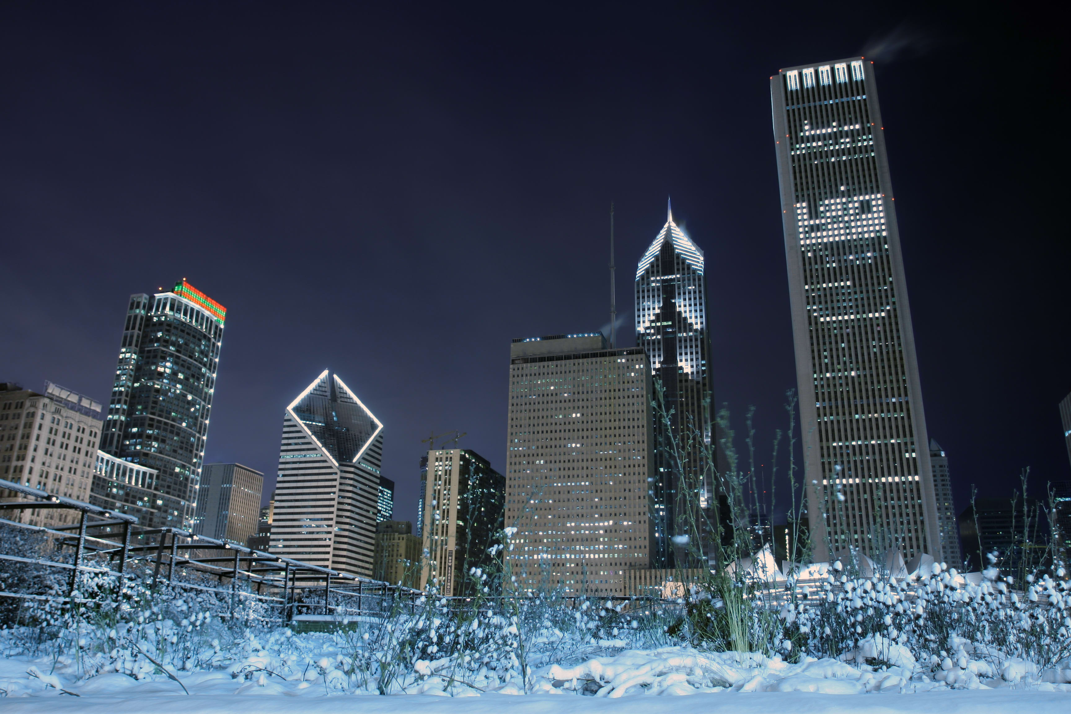 inception-app-prod/MWU5MmJjNTQtMjJhOS00MzRmLWIxMGYtMjUyYmIxMzlkYWJi/content/2018/10/Chicago-Winter-133820.jpg