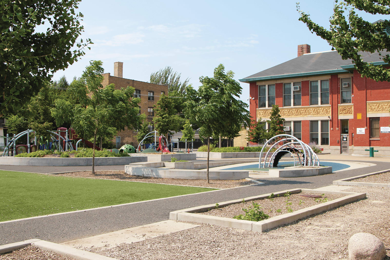 Ravenswood inception-app-prod/MWU5MmJjNTQtMjJhOS00MzRmLWIxMGYtMjUyYmIxMzlkYWJi/content/2018/10/RavenswoodElementary3-3.png