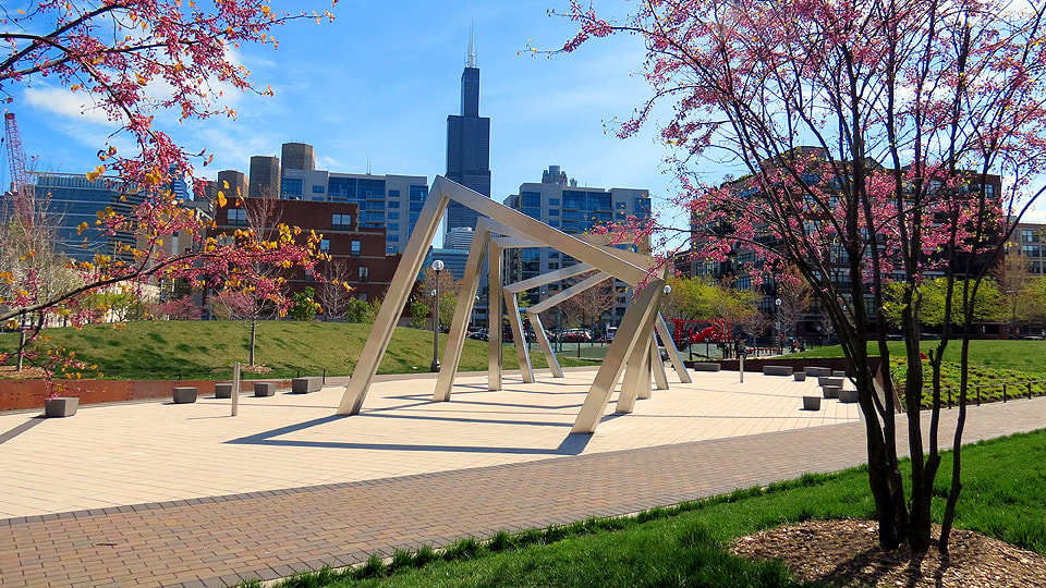 Welcome to the West Loop inception-app-prod/MWU5MmJjNTQtMjJhOS00MzRmLWIxMGYtMjUyYmIxMzlkYWJi/content/2018/10/Terra_Engineering_West_Loop_Park_Chicago-115607-2.jpg