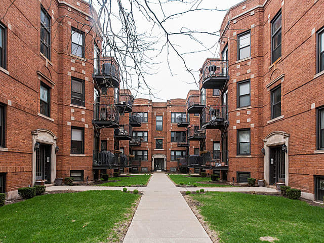Just Closed: 1325 W North Shore Ave Unit 3N, Chicago, IL 60626 inception-app-prod/MWU5MmJjNTQtMjJhOS00MzRmLWIxMGYtMjUyYmIxMzlkYWJi/content/2018/10/photo05-294420.jpg